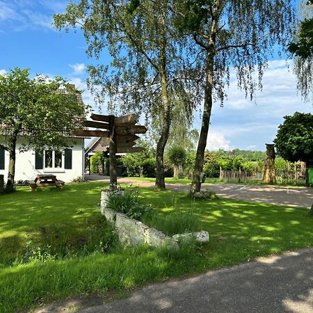 De Hazeldonck Villa Gemert Exterior photo